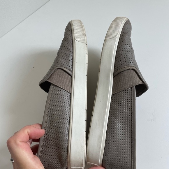 Vince Sneakers shoes slip on size 9 - Picture 6 of 7